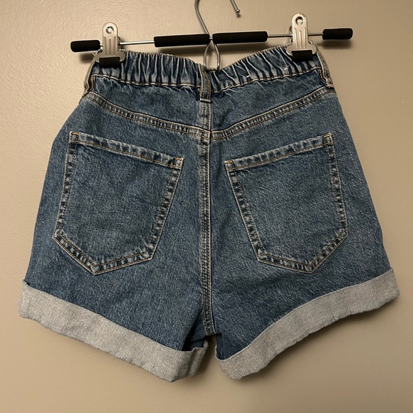 PACK OF 2 SHORTS from GARAGE! - Picture 6 of 6